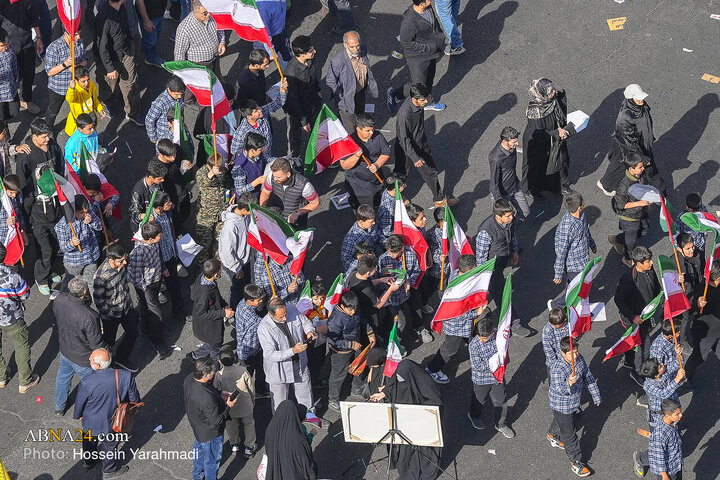 Photos: People of Tehran rally to mark US Embassy takeover anniversary