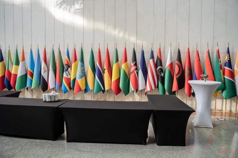 همبستگی در برابر تهدید آمریکا