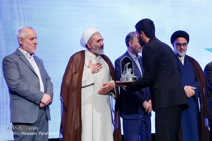 اختتامیه »همایش ما و غرب در آراء و اندیشه‌های حضرت آیت الله العظمی خامنه‌ای« _ ۲