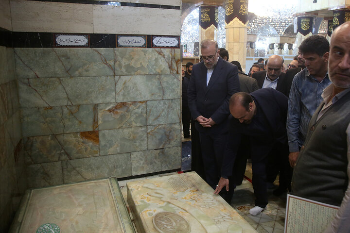 Photos: Iranian mayors paid pilgrimage visit to Hazrat Masoumeh holy shrine