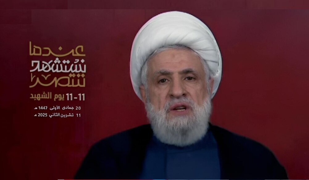 شیخ نعیم قاسم: ما فرزندان امام حسین(ع) هستیم و گزینه‌ای جز زندگی با عزت نداریم