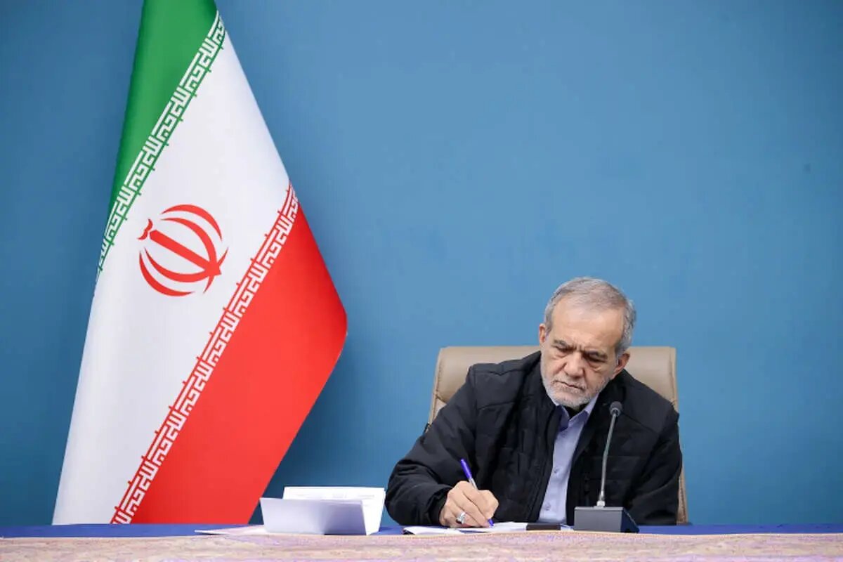 Iranian official delivers President Pezeshkian’s message to Saudi Crown Prince during Hajj talks