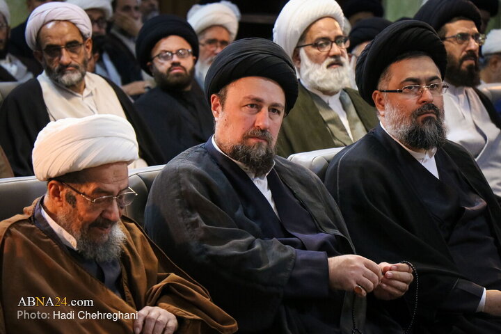 حضور حجت‌الاسلام سید حسن خمینی در مراسم رونمایی از کتاب هفت جلدی «مفتاح الهدایه فی شرح تحریر الوسیله» اثر آیت الله مقتدایی 