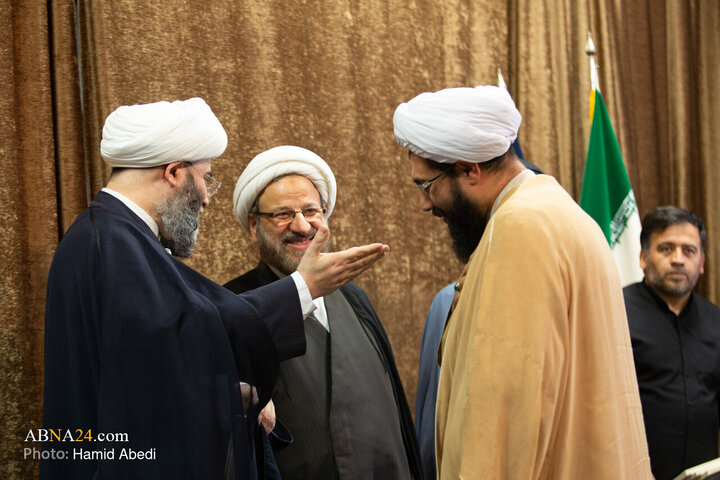 مراسم رونمایی از ۴۰ جلد کتاب کارگروه تبلیغی در قم