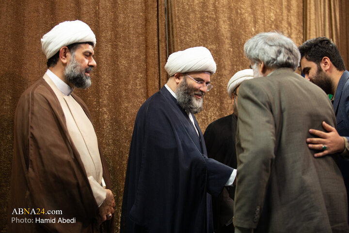 گزارش تصویری | مراسم رونمایی از ۴۰ جلد کتاب کارگروه تبلیغی در قم