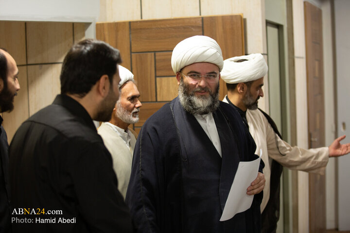 Photos: Unveiling ceremony for 40 volumes published by Development Task Group held in Qom