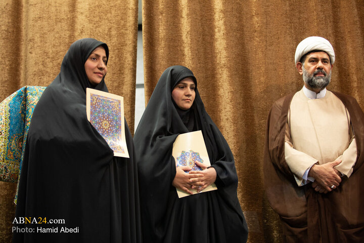 Photos: Unveiling ceremony for 40 volumes published by Development Task Group held in Qom