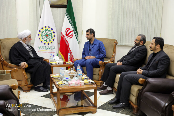 Photos: Representative of Qom's people in Islamic Consultative Assembly meets with Ayatollah Ramezani