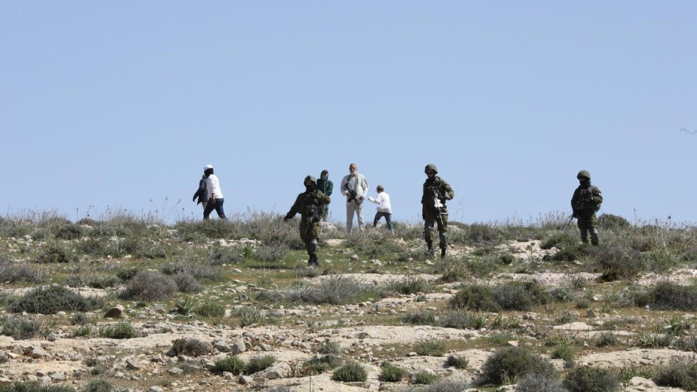 حمله شهرک‌نشینان صهیونیست به یک خانواده فلسطینی در شمال شرق الخلیل