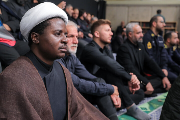 Imam Khamenei attends first night of mourning ceremony for Hazrat Zahra