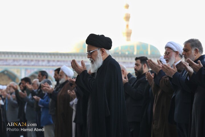 Photos: Praying for rain in Jamkaran Mosque