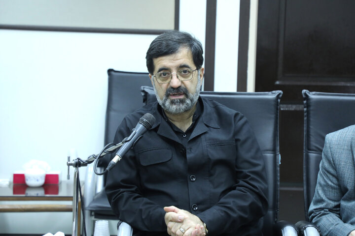 qom
