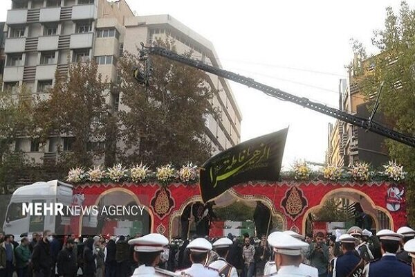 Farewell ceremony for 300 unidentified martyrs held in Iran