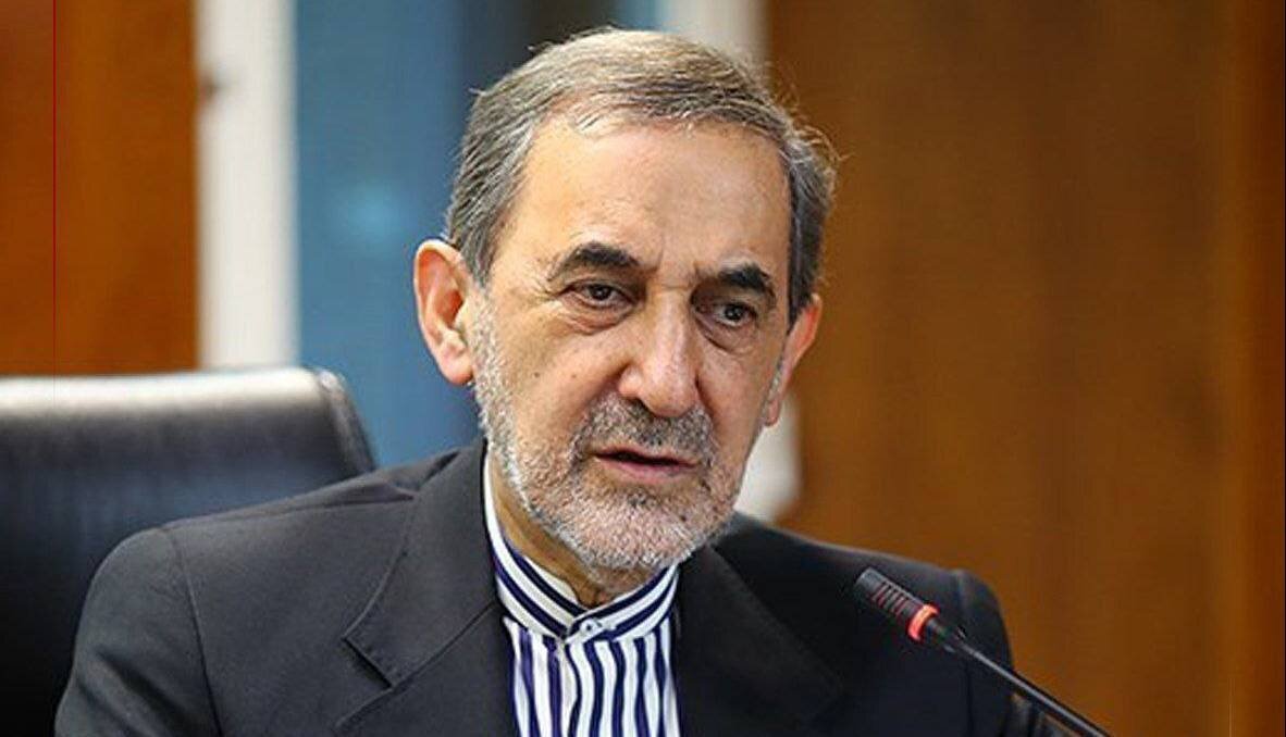 ولایتی: توهمات کاخ سفید در حال فروپاشی است/ تهدیدات قحطی ترامپ نشان از ناآگاهی اوست