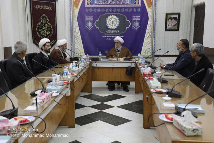 دیدار مسئولان ستاد یادواره شهدای گیلانی مقیم قم با آیت‌الله رمضانی