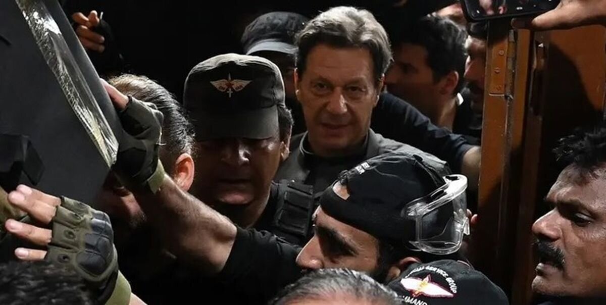 شایعات درباره سرنوشت عمران خان در زندان/ اعتراض‌ها به ممنوعیت ملاقات و بدرفتاری با خانواده
