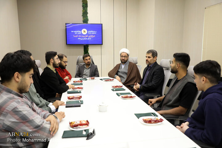 Photos: Student journalists from Qom University visit ABNA International News Agency