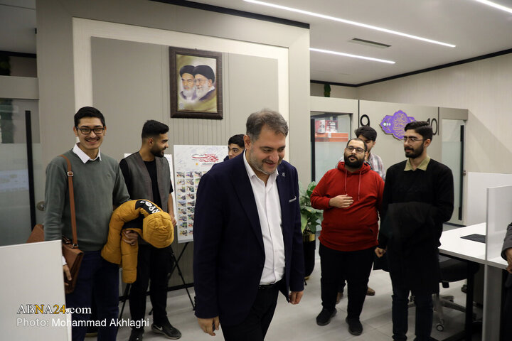 Photos: Student journalists from Qom University visit ABNA International News Agency