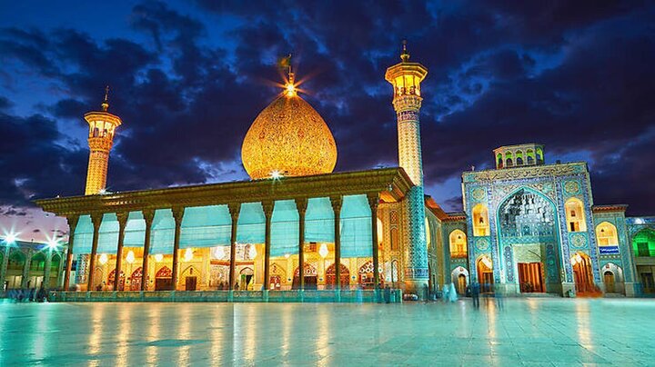 آستان شاهچراغ(ع) باید نقش پررنگ‌تری در اجرای سند راهبردی سومین حرم اهل‌بیت(ع) ایفا کند