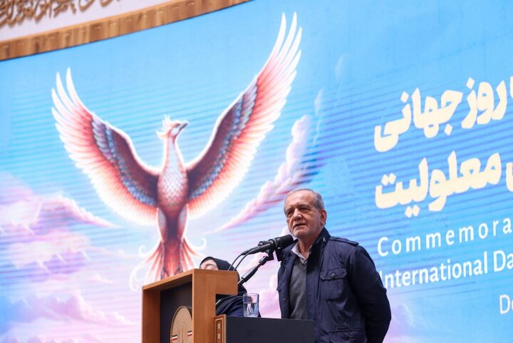 پزشکیان: دشمن نمی‌تواند یک ملت مصمم‌وایستاده را تسلیم‌کند