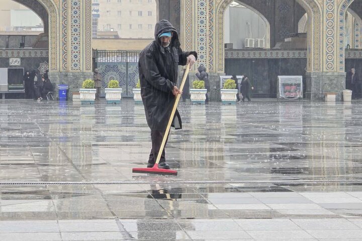 Photos: Rainfall at Imam Reza holy shrine