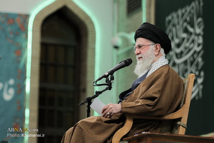 دیدار هزاران نفر از زنان و دختران با رهبر معظم انقلاب