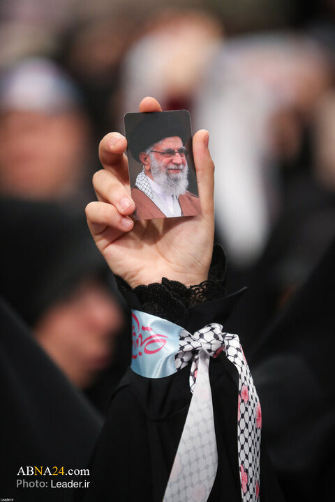 Photos: Imam Khamenei receives thousands of women from throughout country