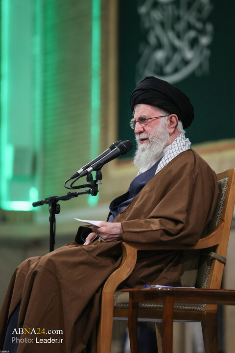 Photos: Imam Khamenei receives thousands of women from throughout country