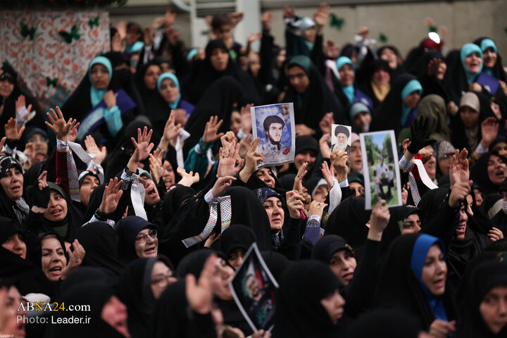 Photos: Imam Khamenei receives thousands of women from throughout country