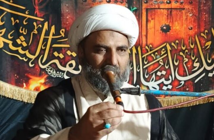 در خطبه‌های نماز جمعه از رهبر شهید تجلیل خواهد شد