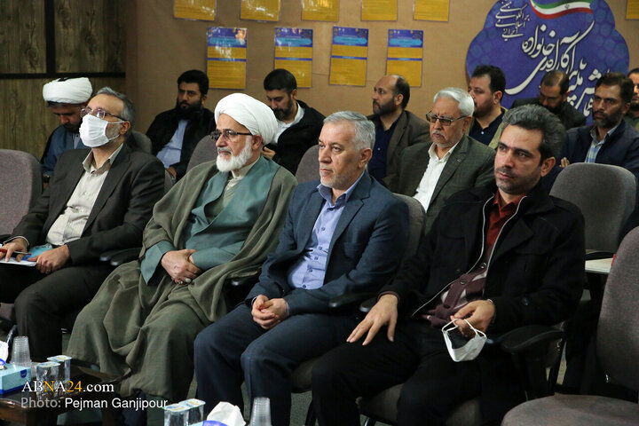 آئین اختتامیه «همایش ملّی پایداری و کارآمدی خانواده» پنجشنبه (۱۳ آذر ۱۴۰۴) در دفتر تبلیغات اسلامی اصفهان برگزار شد.