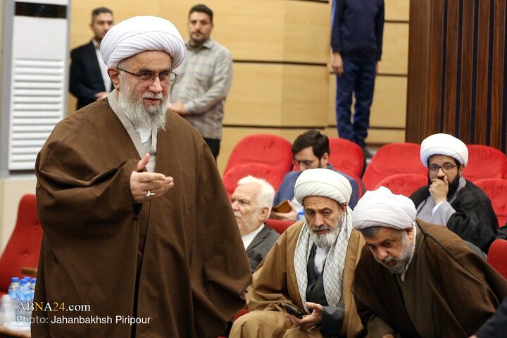 بزرگداشت شانزدهمین سالگرد درگذشت آیت‌الله مهدی قاضی خرم‌آبادی، بنیانگذار و رئیس فقید دانشگاه قم دوشنبه (۱۰ آذر ۱۴۰۴) با حضور آیت‌الله حسینی بوشهری، رئیس جامعه مدرسین حوزه علمیه قم و حداد عادل، عضو مجمع تشخیص مصلحت نظام در دانشگاه قم برگزار شد.