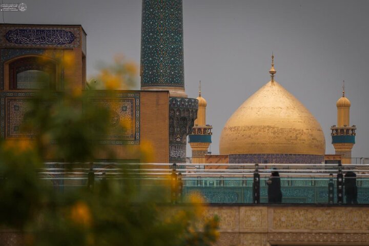 آذین‌بندی حرم نورانی علوی به مناسبت میلاد بانوی دو عالم