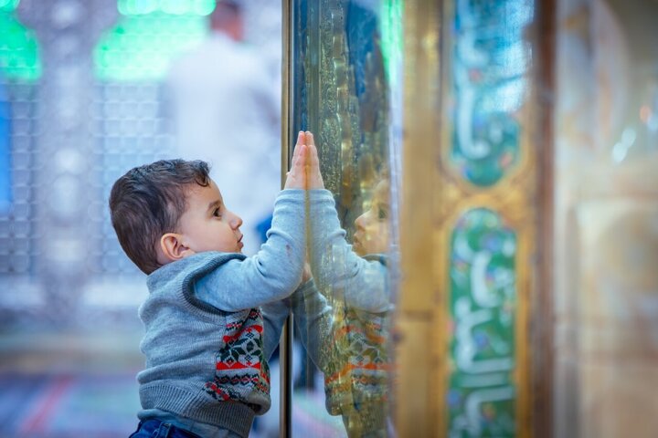 تصاویر | من غم و مِهر حسین، با شیر از مادر گرفتم...