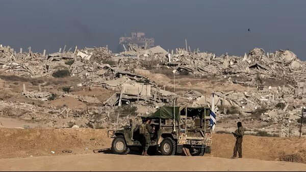 The Guardian: Israeli violations continue despite US-brokered truce