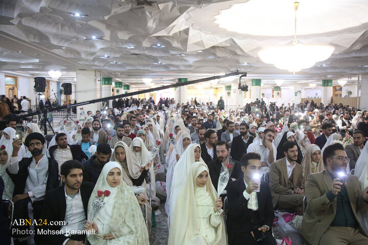 جشن بزرگ ازدواج دانشجویی در حرم حضرت فاطمه معصومه‌(س)
