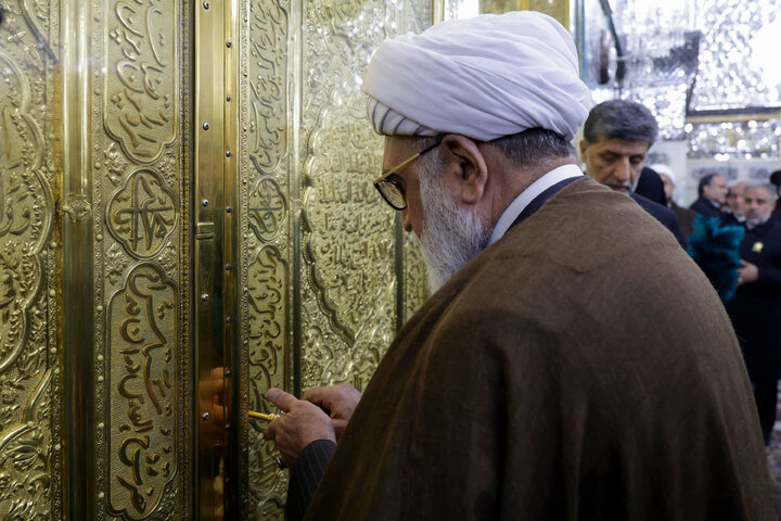 Photos: Dusting ceremony of Imam Reza Holy Shrine held with presence of women