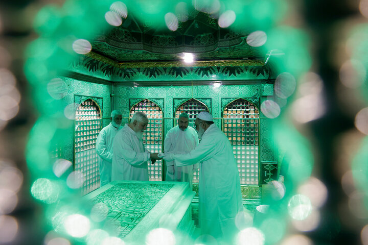 Photos: Dusting ceremony of Imam Reza Holy Shrine held with presence of women