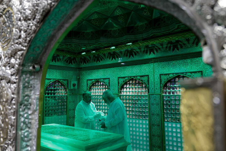 Photos: Dusting ceremony of Imam Reza Holy Shrine held with presence of women
