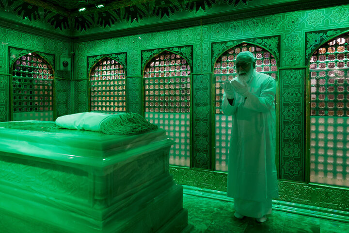 Photos: Dusting ceremony of Imam Reza Holy Shrine held with presence of women