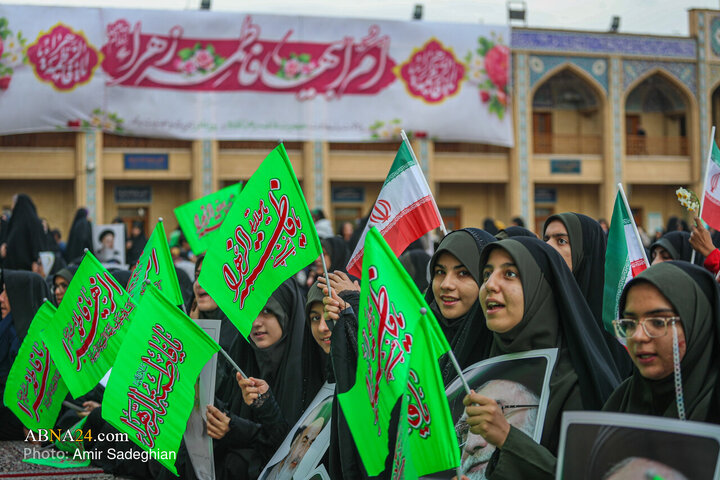 اجتماع باشکوه بانوان در حرم حضرت شاهچراغ (ع)