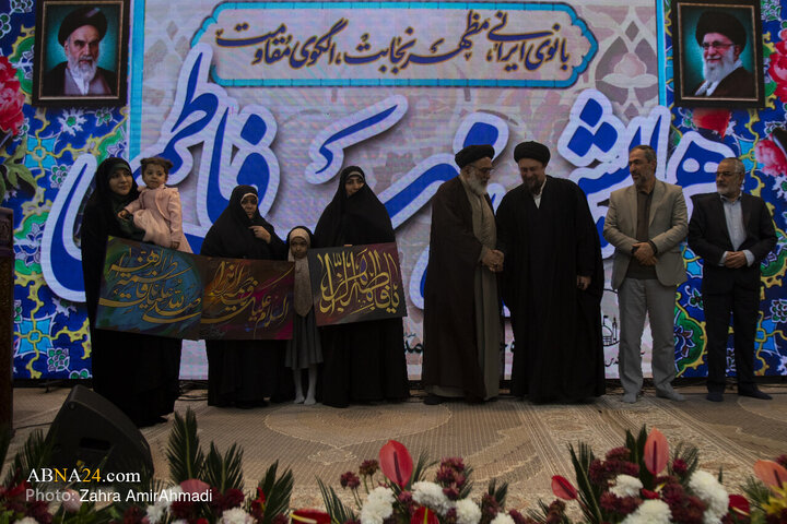 مراسم میلاد حضرت زهرا(س) در حرم مطهر امام خمینی(ره)