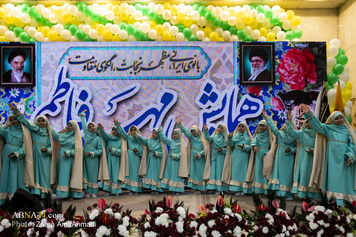 مراسم میلاد حضرت زهرا(س) در حرم مطهر امام خمینی(ره)