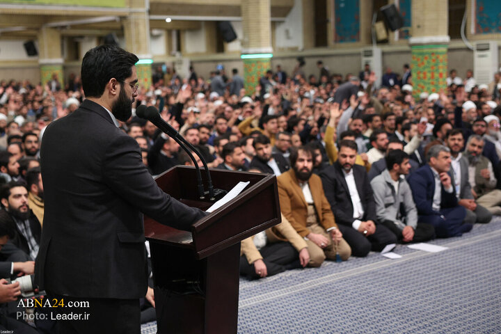 دیدار هزاران نفر از مداحان و ستایشگران اهل بیت(ع) با رهبر انقلاب