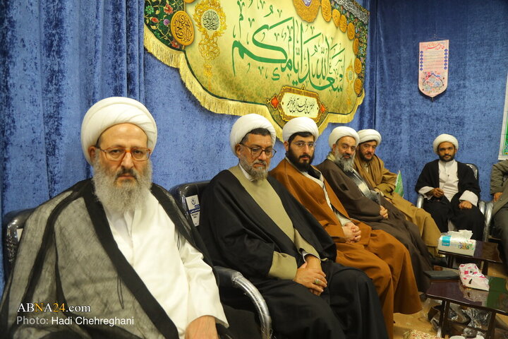 مراسم عمامه گذاری و جشن میلاد حضرت فاطمه زهرا(س)در بیت آیت‌الله فقیهی