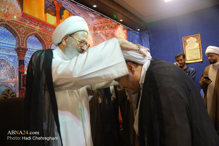 مراسم عمامه گذاری و جشن میلاد حضرت فاطمه زهرا(س)در بیت آیت‌الله فقیهی