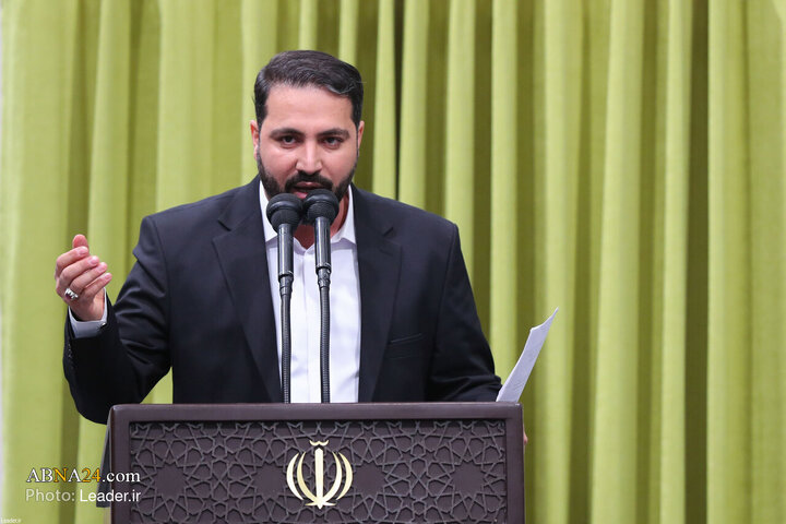 Photos: Imam Khamenei meets with elegists, eulogists