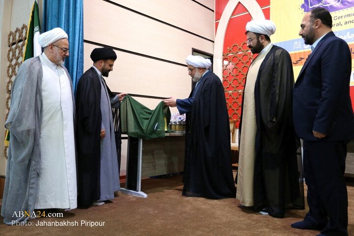 رونمایی از آثار همایش بین‌المللی مناسبات زبانی، فرهنگی و تمدنی ایران با شرق آسیا