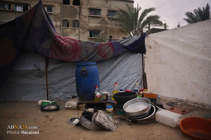 Photos: Gaza’s Displaced Trapped in Winter