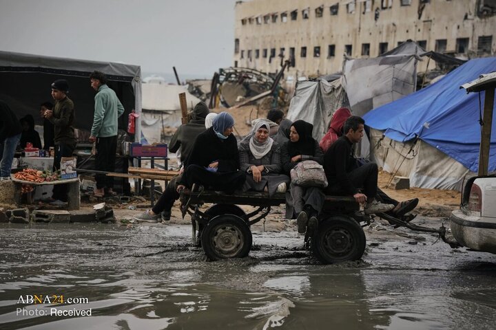 Photos: Gaza’s Displaced Trapped in Winter